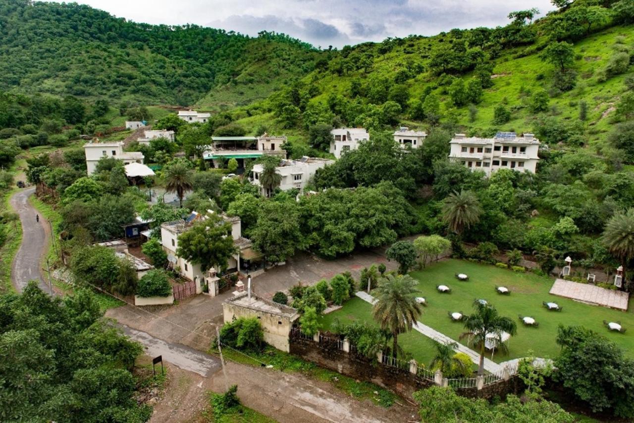 Aaram Baagh - A Luxury Nature Resort Удайпур Экстерьер фото